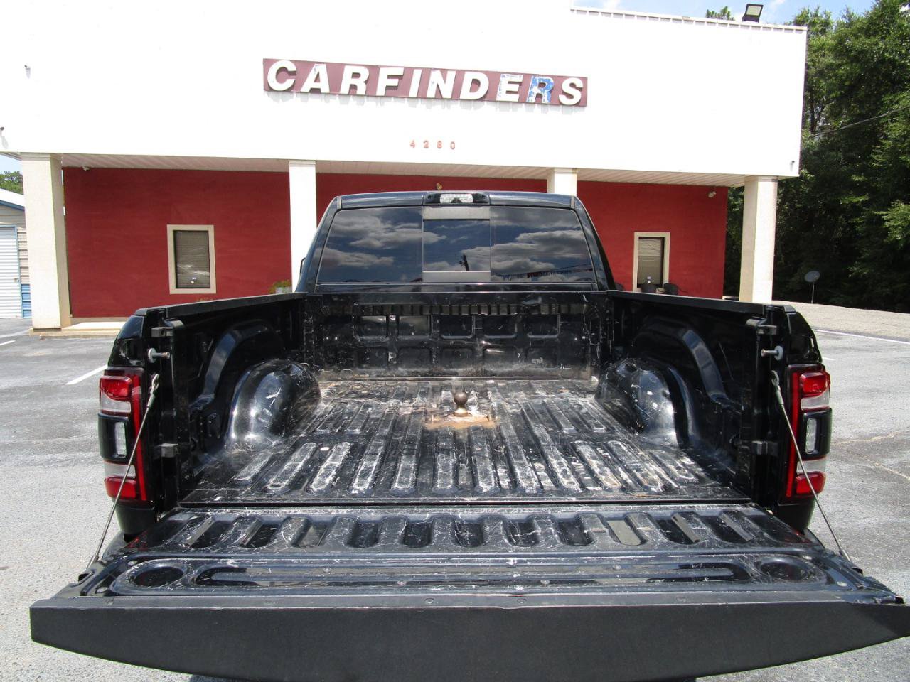 Used 2022 RAM 2500 Laramie w/ Night Edition AWD/4WD image 27