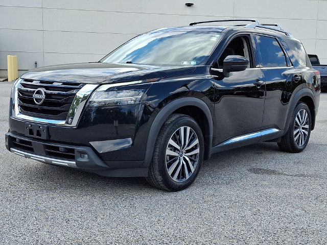 Used 2022 Nissan Pathfinder Platinum w/ Cargo Package AWD/4WD image 6