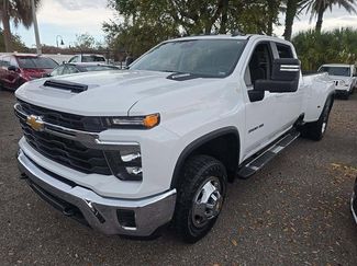 Used 2024 Chevrolet Silverado 3500 LT video 1