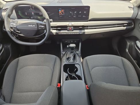 Used 2025 Kia K4 FWD image 25