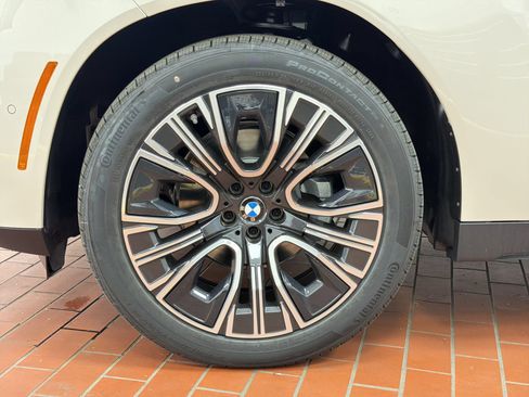 Used 2026 BMW X3 xDrive30i w/ Convenience Package AWD/4WD image 12