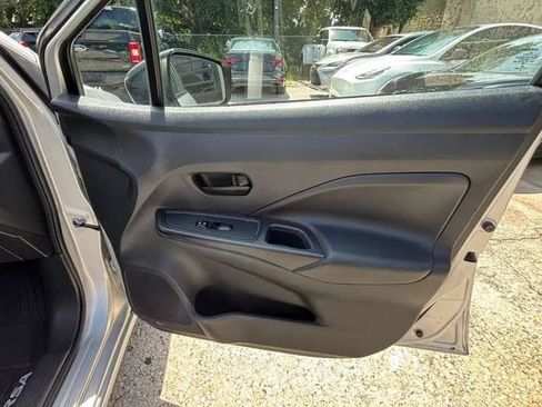 Used 2020 Nissan Versa S FWD image 14