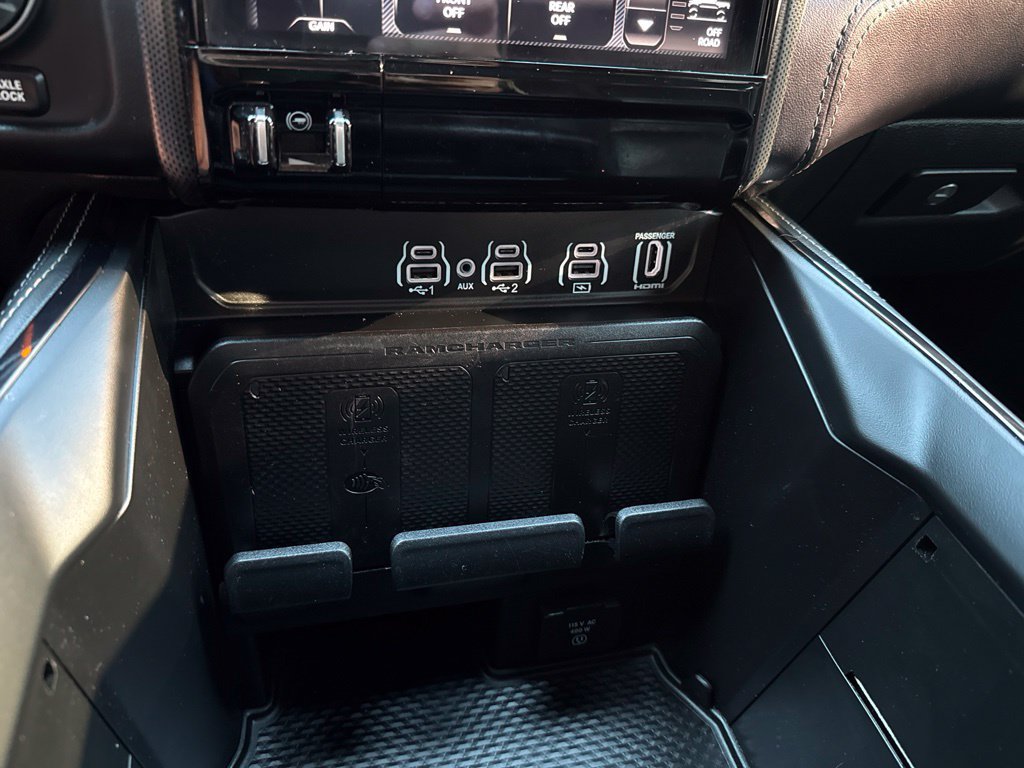Used 2025 RAM 1500 Limited AWD/4WD image 41