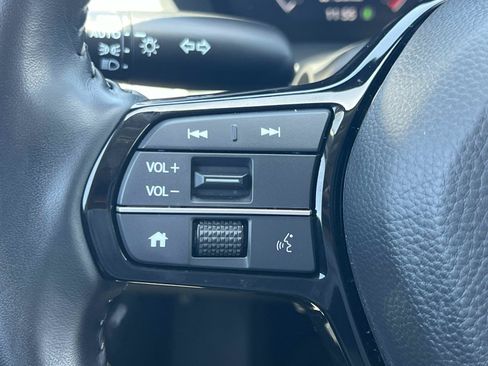 Certified 2026 Honda HR-V EX-L image 9