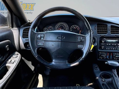 Used 2004 Chevrolet Monte Carlo SS w/ Preferred Equipment Group FWD image 8