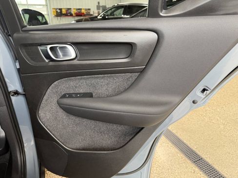 Used 2023 Volvo XC40 Recharge Plus AWD/4WD image 24