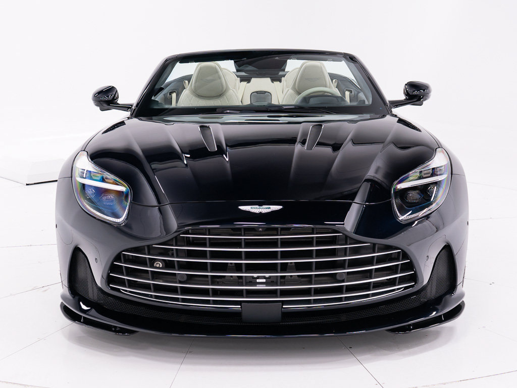 Used 2024 Aston Martin DB12 Convertible RWD image 8