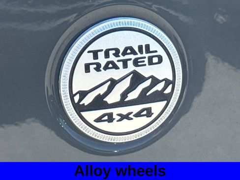 Used 2018 Jeep Wrangler Unlimited Sahara AWD/4WD image 20