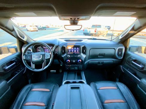 Used 2022 GMC Sierra 3500 AT4 w/ AT4 Premium Plus Package image 34