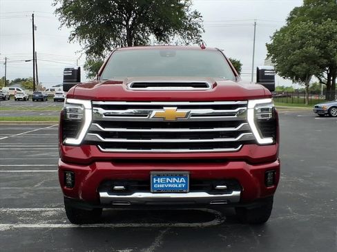 Used 2024 Chevrolet Silverado 2500 High Country w/ Technology Package AWD/4WD image 14