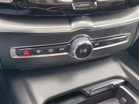 Used 2023 Volvo XC60 B5 Core w/ Climate Package image 25