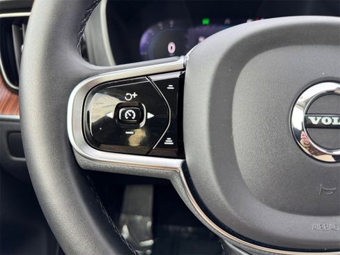 Certified 2023 Volvo XC60 B5 Plus w/ Climate Package image 14
