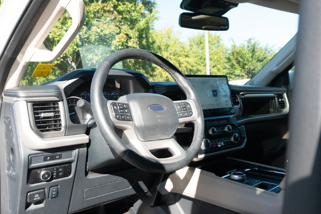 Used 2024 Ford Expedition Max XLT RWD image 21