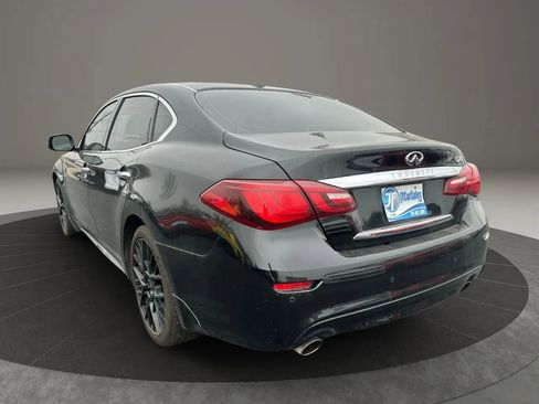 Used 2017 INFINITI Q70 L 3.7 image 7