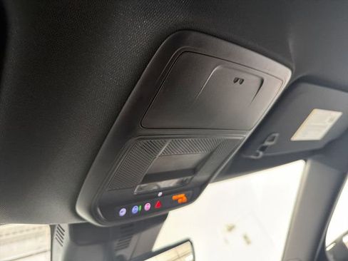 New 2026 GMC Acadia Elevation image 33