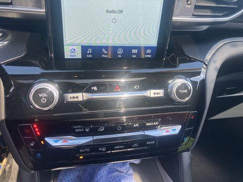 Used 2023 Ford Explorer ST w/ Equipment Group 401A AWD/4WD image 29