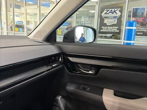 Used 2025 Honda CR-V EX-L image 15