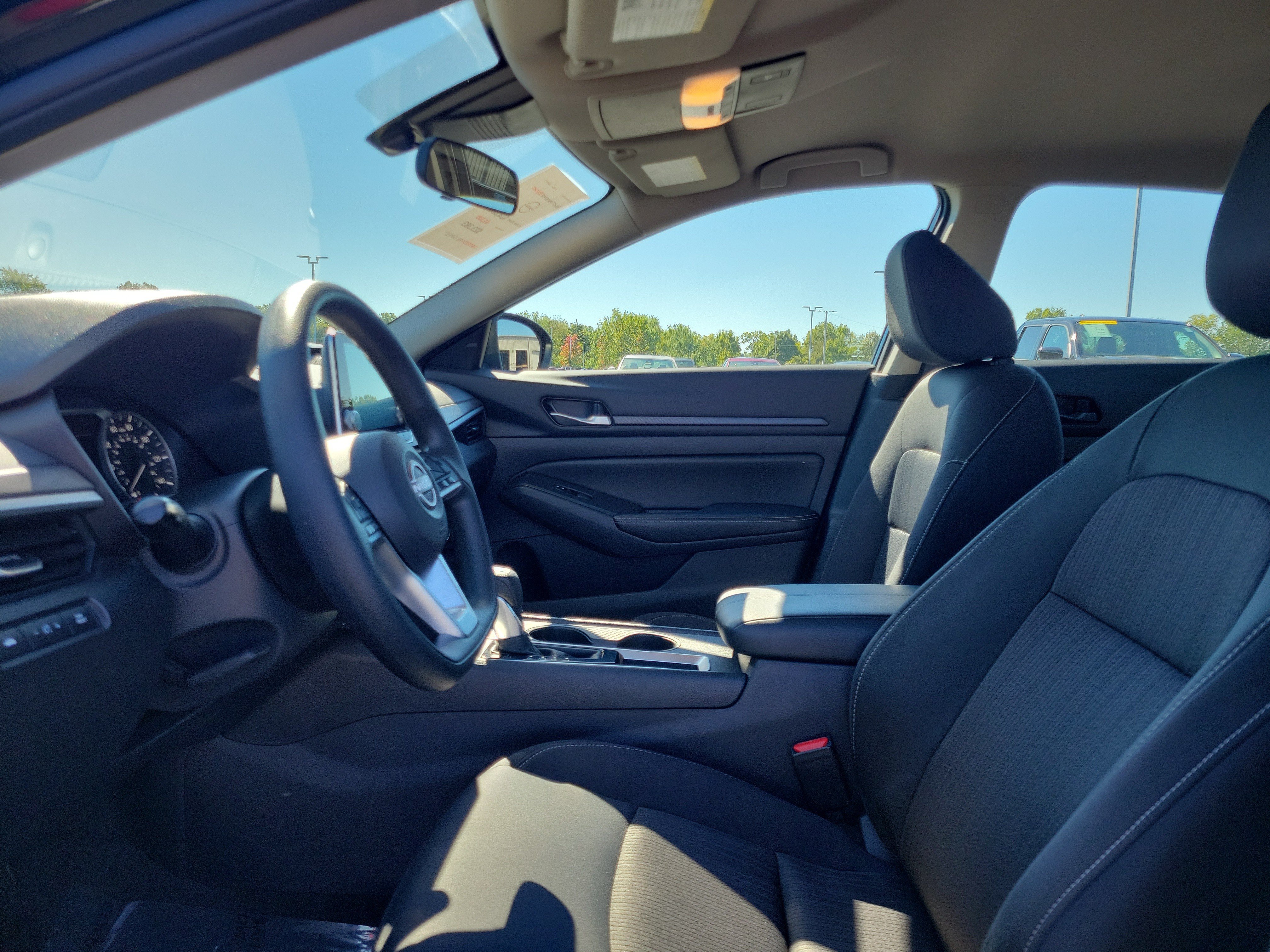 Certified 2025 Nissan Altima 2.5 SV FWD image 15