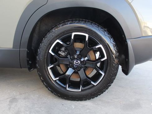 Used 2025 MAZDA CX-50 Meridian Edition w/ Apex Package image 9