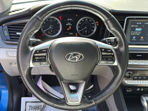 Used 2018 Hyundai Sonata Limited image 14