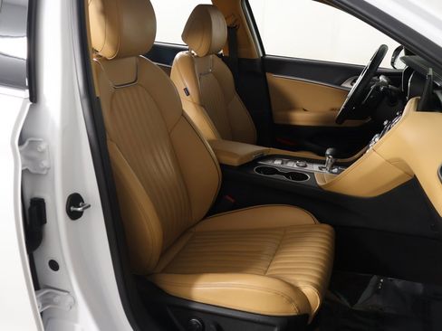 Used 2022 Genesis G70 2.0T w/ Prestige Package image 32