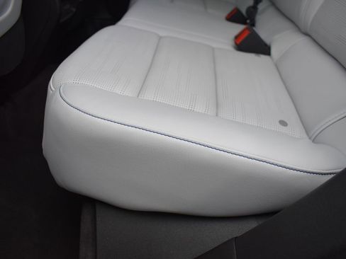 Certified 2025 Cadillac XT4 Sport image 27