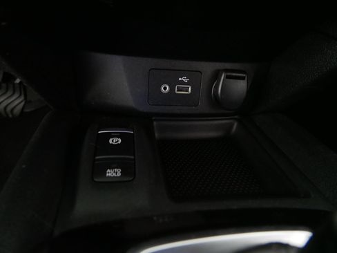 Used 2019 Nissan Rogue SV w/ Premium Package AWD/4WD image 30