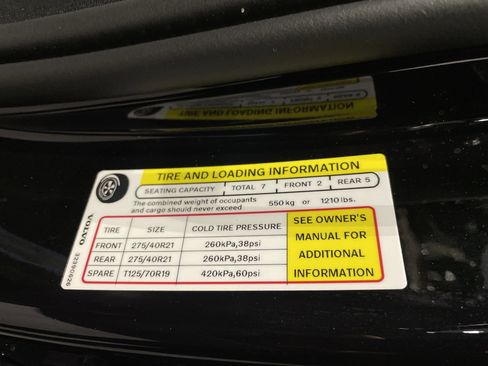 Used 2025 Volvo XC90 B5 Plus image 42