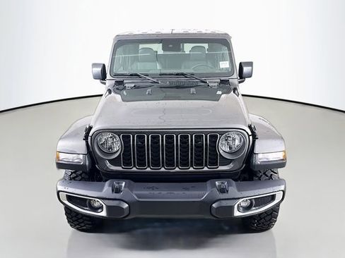 New 2025 Jeep Gladiator Sport image 2