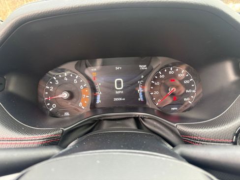 Used 2025 Jeep Compass Trailhawk image 37