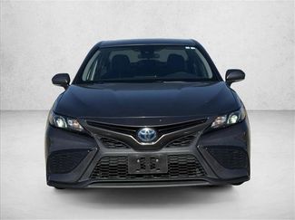 Used 2022 Toyota Camry SE video 2