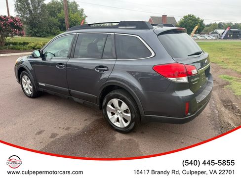 Used 2011 Subaru Outback 3.6R Limited AWD/4WD image 3