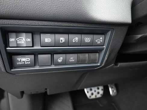 Used 2025 Toyota Sequoia TRD Pro AWD/4WD image 26