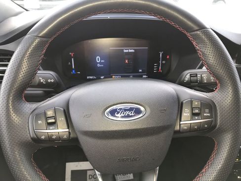 Used 2023 Ford Escape ST-Line image 14