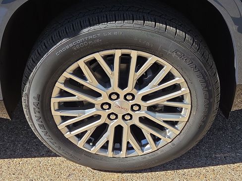 New 2026 GMC Acadia Denali image 6