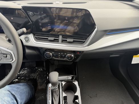 New 2026 Chevrolet Trax LT w/ Driver Confidence Package image 21