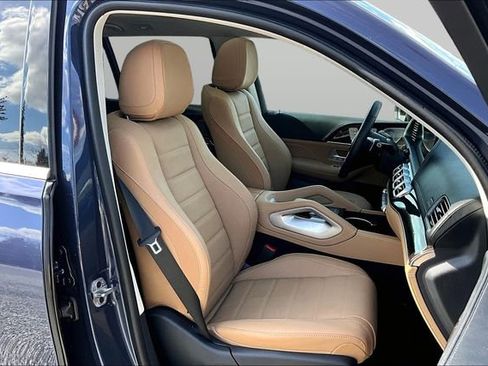 Used 2024 Mercedes-Benz GLS 450 4MATIC image 13