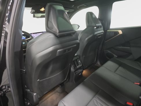 Certified 2025 BMW X3 xDrive30i AWD/4WD image 9