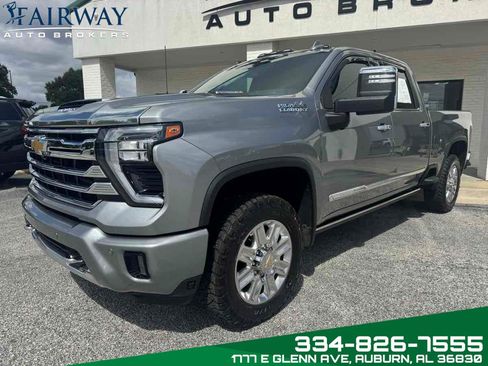 Used 2025 Chevrolet Silverado 2500 High Country w/ High Country Premium Package image 2