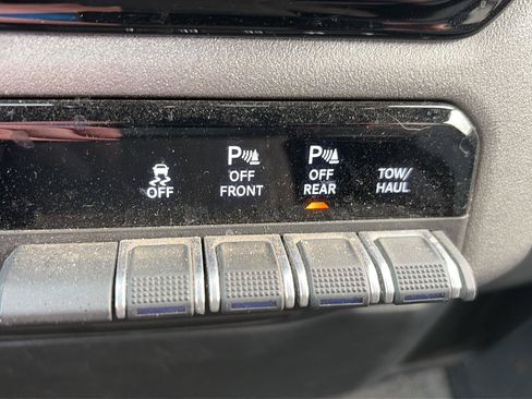 Used 2025 RAM 1500 Tradesman w/ Night Edition AWD/4WD image 17
