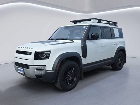 Used 2020 Land Rover Defender 110 SE image 7