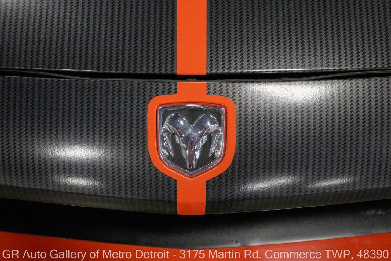Used 2009 Dodge Challenger SRT8 w/ SRT Option Group II RWD image 37
