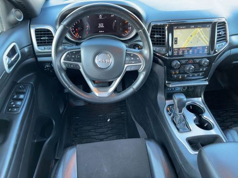 Used 2021 Jeep Grand Cherokee Laredo X image 27