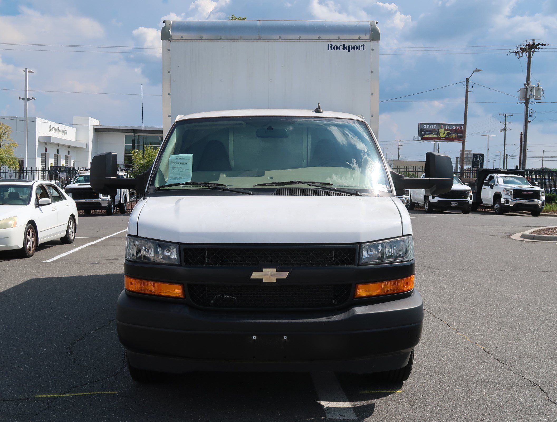 Used 2023 Chevrolet Express 3500 w/ Power Convenience Package RWD image 3