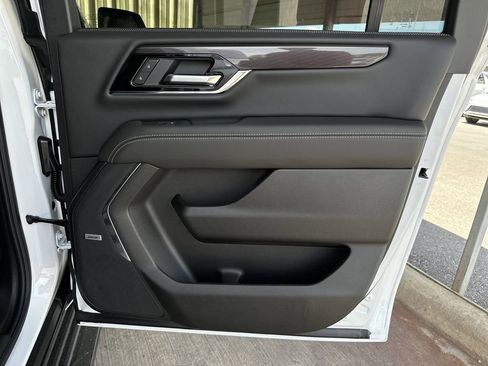 New 2026 GMC Yukon XL Elevation AWD/4WD image 35