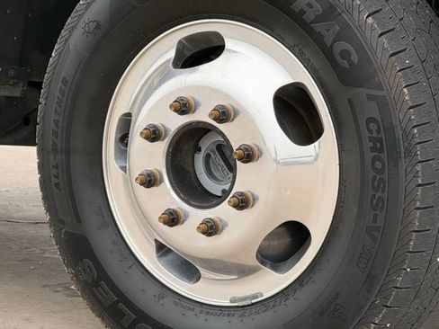 Used 2022 Ford F350 Lariat w/ Lariat Ultimate Package AWD/4WD image 11