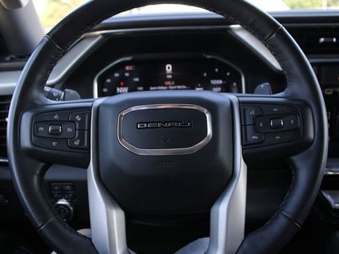 Used 2024 GMC Sierra 1500 Denali AWD/4WD image 12