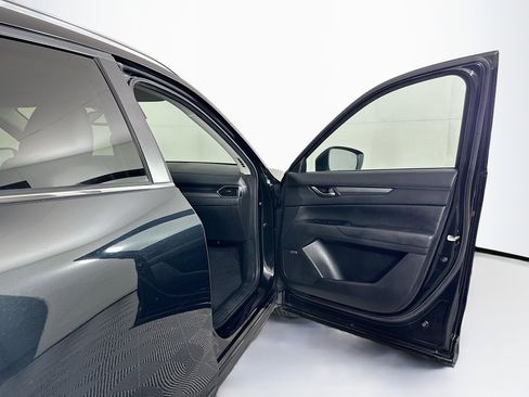 Used 2020 MAZDA CX-5 Touring FWD image 32