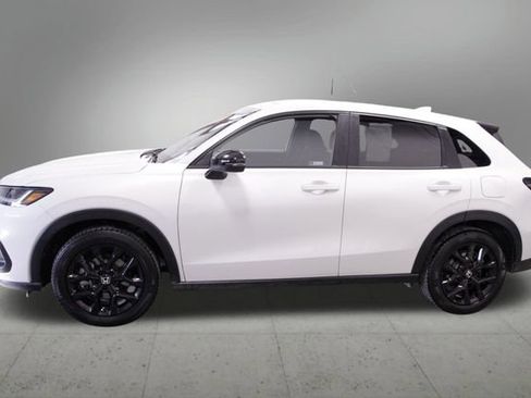 Certified 2024 Honda HR-V Sport image 3