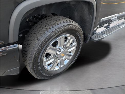 Used 2024 Chevrolet Silverado 2500 High Country w/ High Country Premium Package AWD/4WD image 42